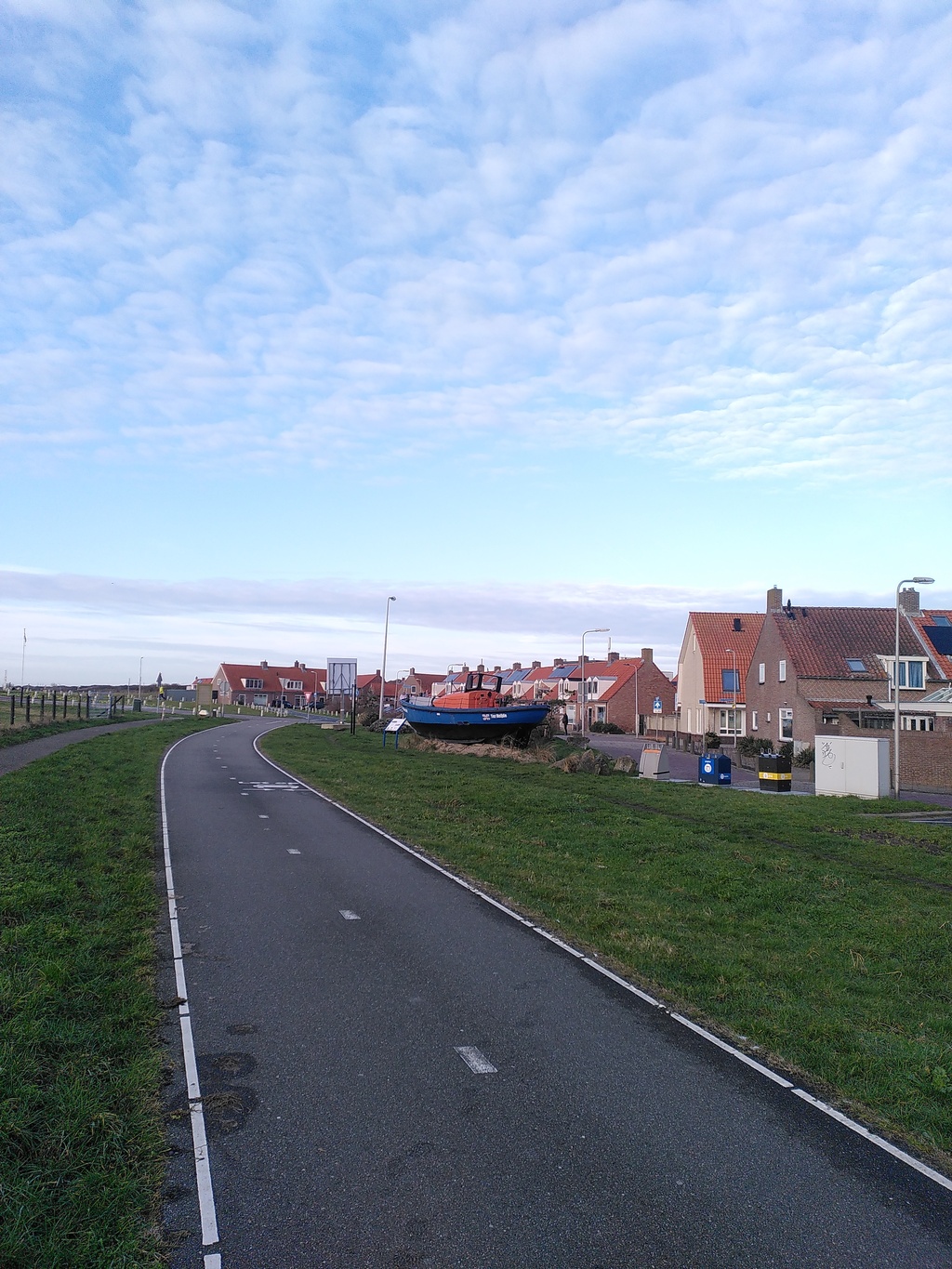 08_hook_bike_highway.jpg