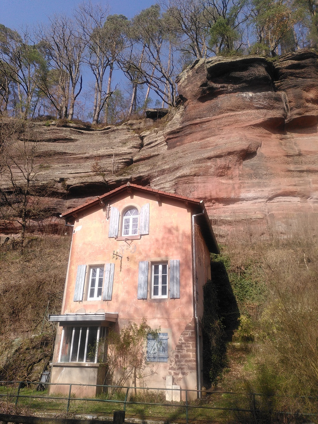 25_underground_house_moselle.jpg